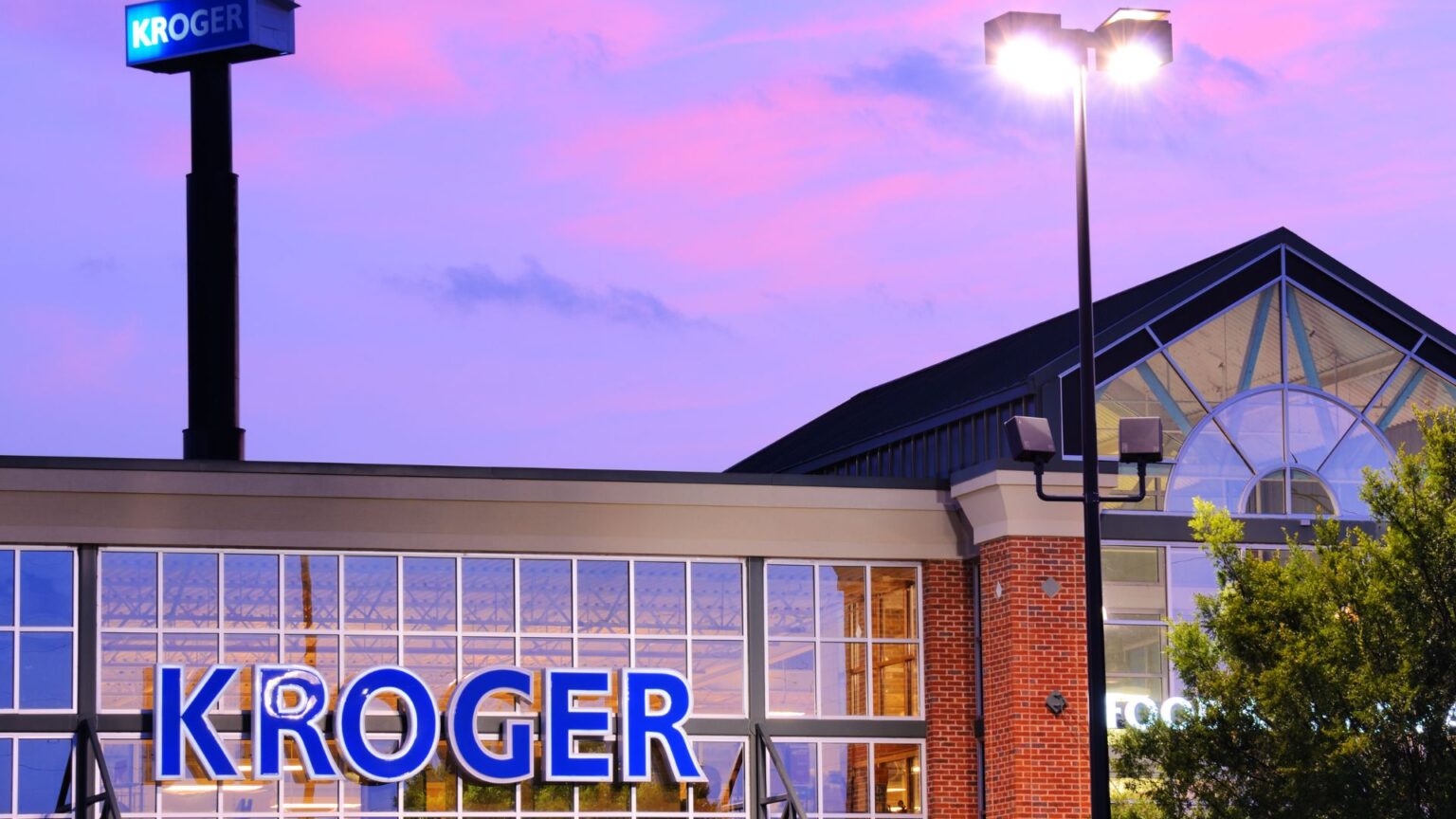 Kroger Announces Nationwide Shutdown Plan, Putting Thousands of Jobs at Risk